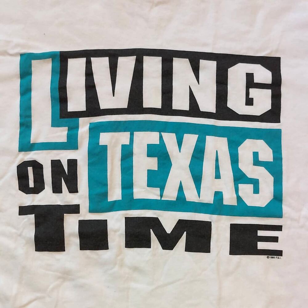 Graphic T-Shirt Mens XL Living On Texas Time 1995 Vintage Tee